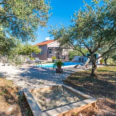 Holiday home Gorgeous In